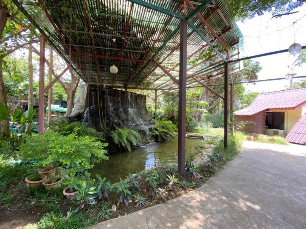 Oyo 966 Boss Khaoyai Hotel Ban Bung Toei Buitenkant foto
