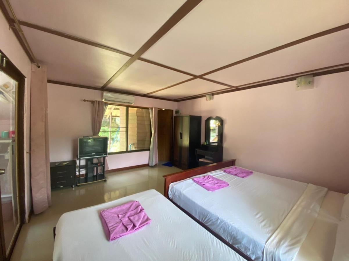 Oyo 966 Boss Khaoyai Hotel Ban Bung Toei Buitenkant foto