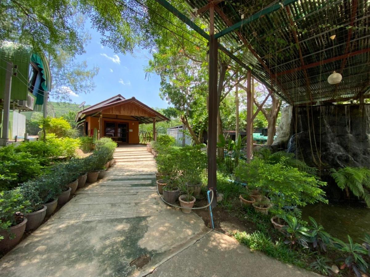 Oyo 966 Boss Khaoyai Hotel Ban Bung Toei Buitenkant foto